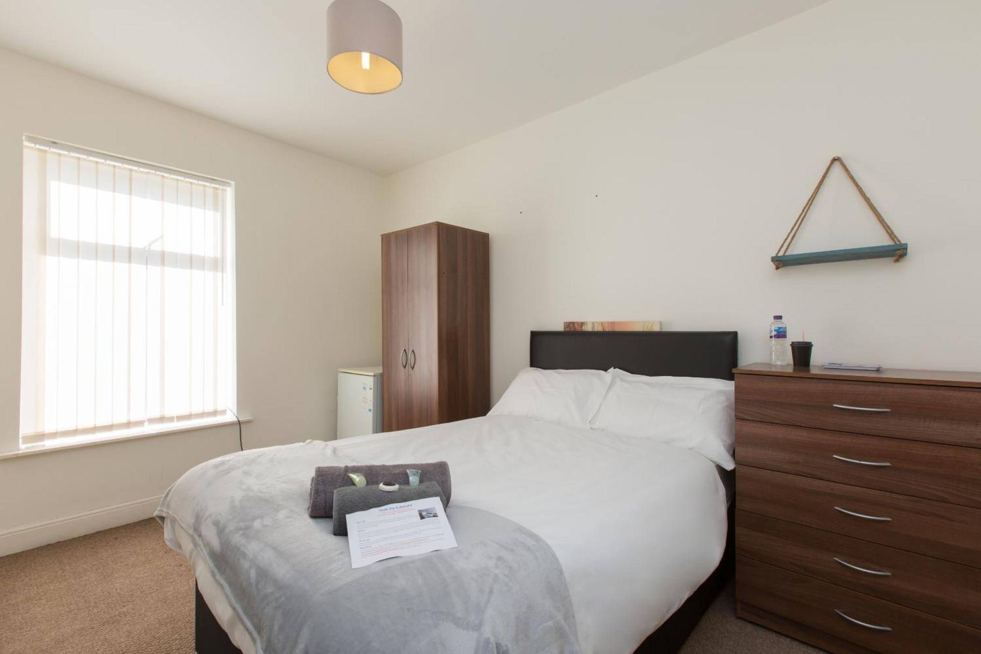 Budget Rooms @ Underwood Lane كرو المظهر الخارجي الصورة