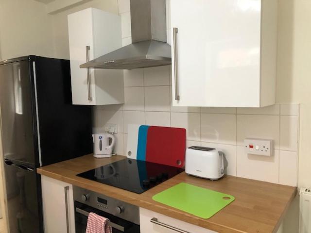 Budget Rooms @ Underwood Lane كرو المظهر الخارجي الصورة